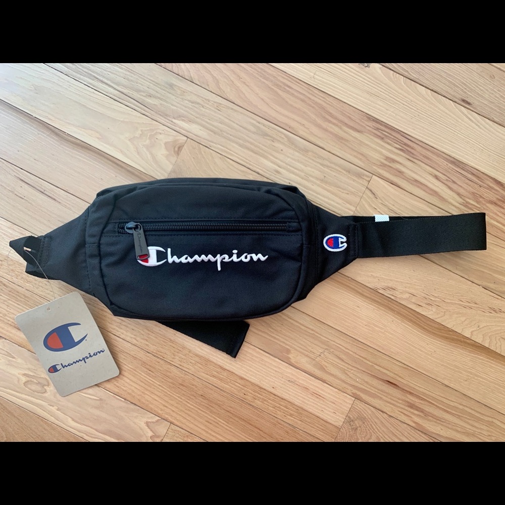 Champion waist pack